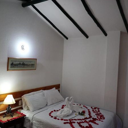 Boyacá Hospederia La Roca Plaza Principal Bed & Breakfast エクステリア 写真
