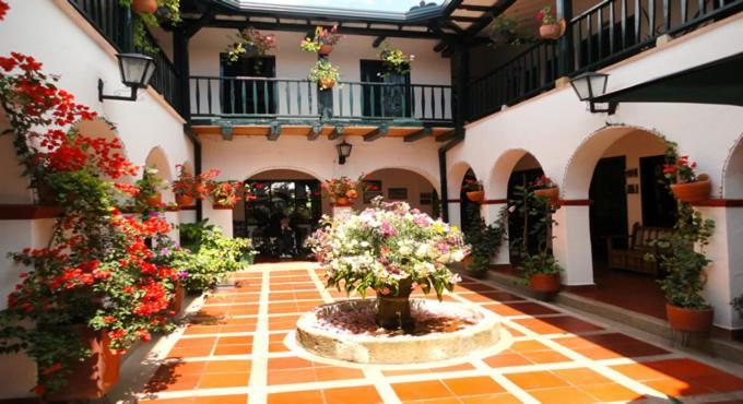 Boyacá Hospederia La Roca Plaza Principal Bed & Breakfast エクステリア 写真