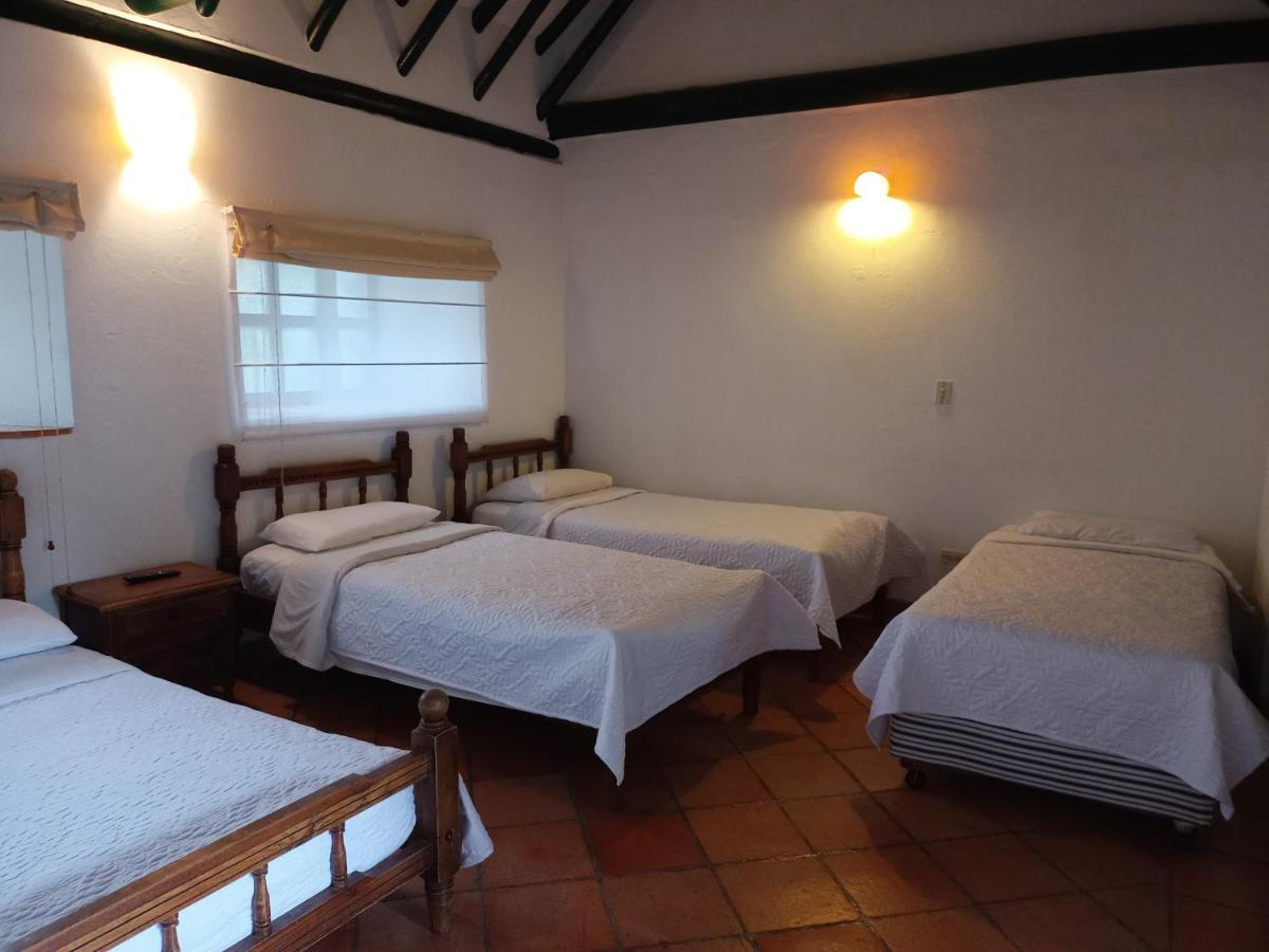 Boyacá Hospederia La Roca Plaza Principal Bed & Breakfast エクステリア 写真