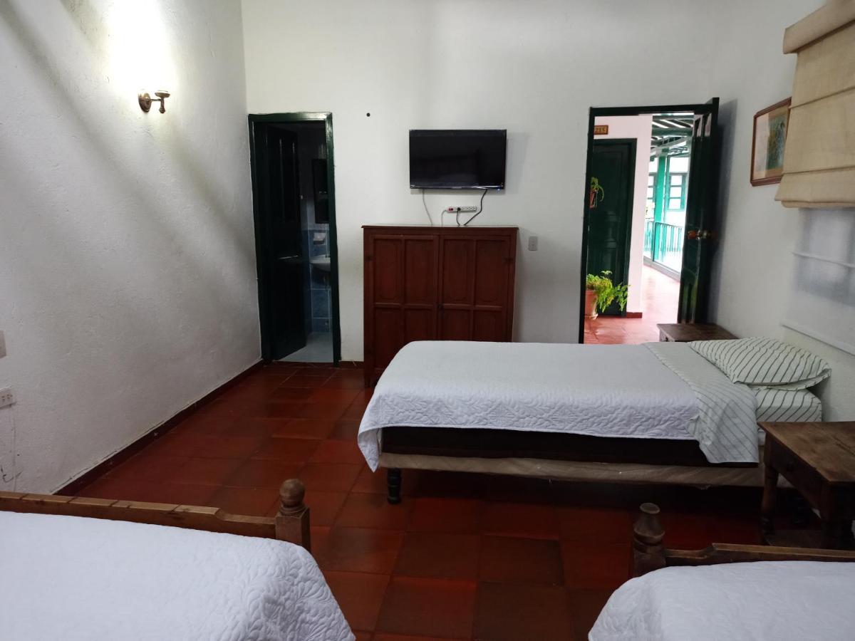 Boyacá Hospederia La Roca Plaza Principal Bed & Breakfast エクステリア 写真