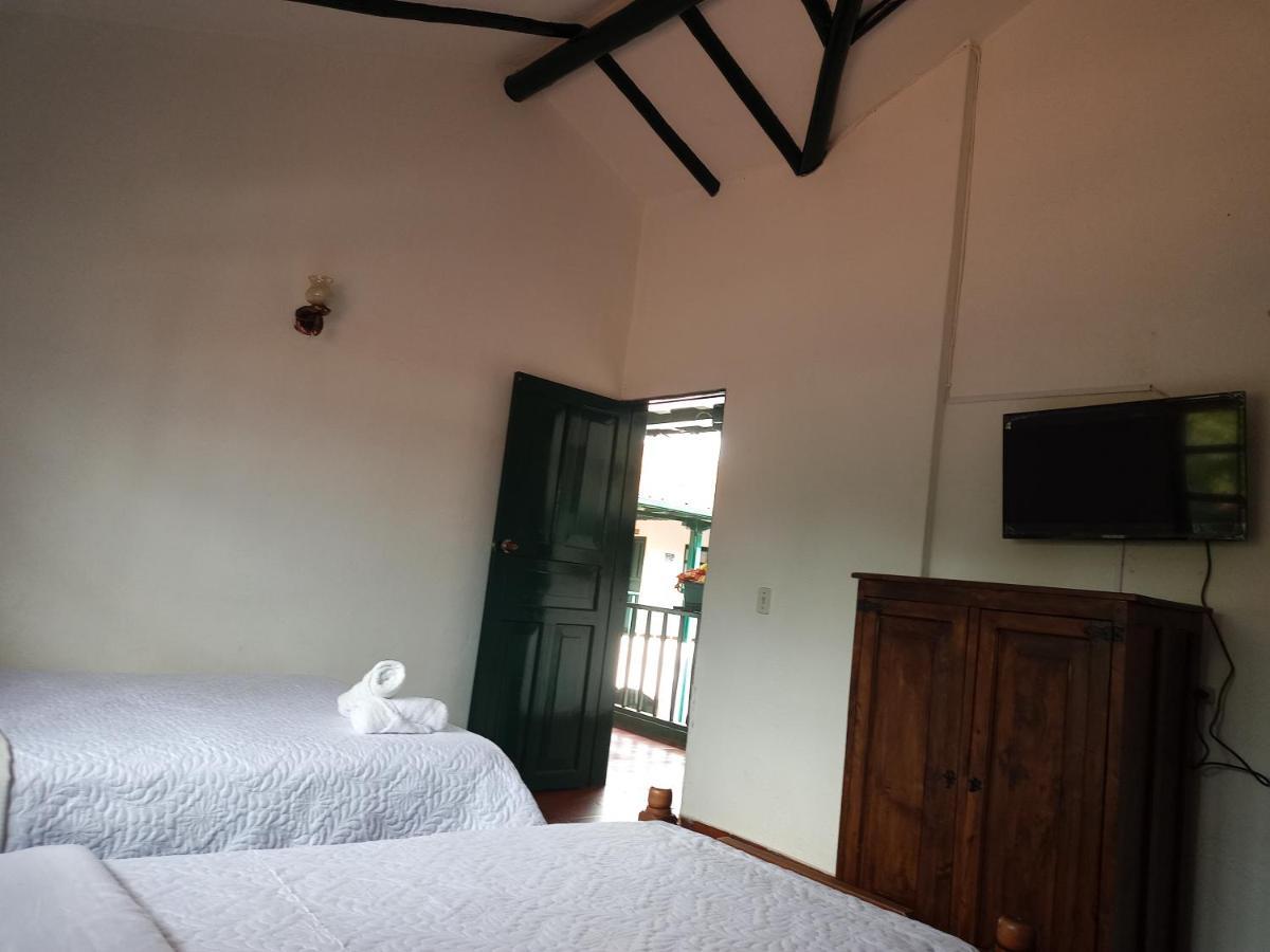 Boyacá Hospederia La Roca Plaza Principal Bed & Breakfast エクステリア 写真