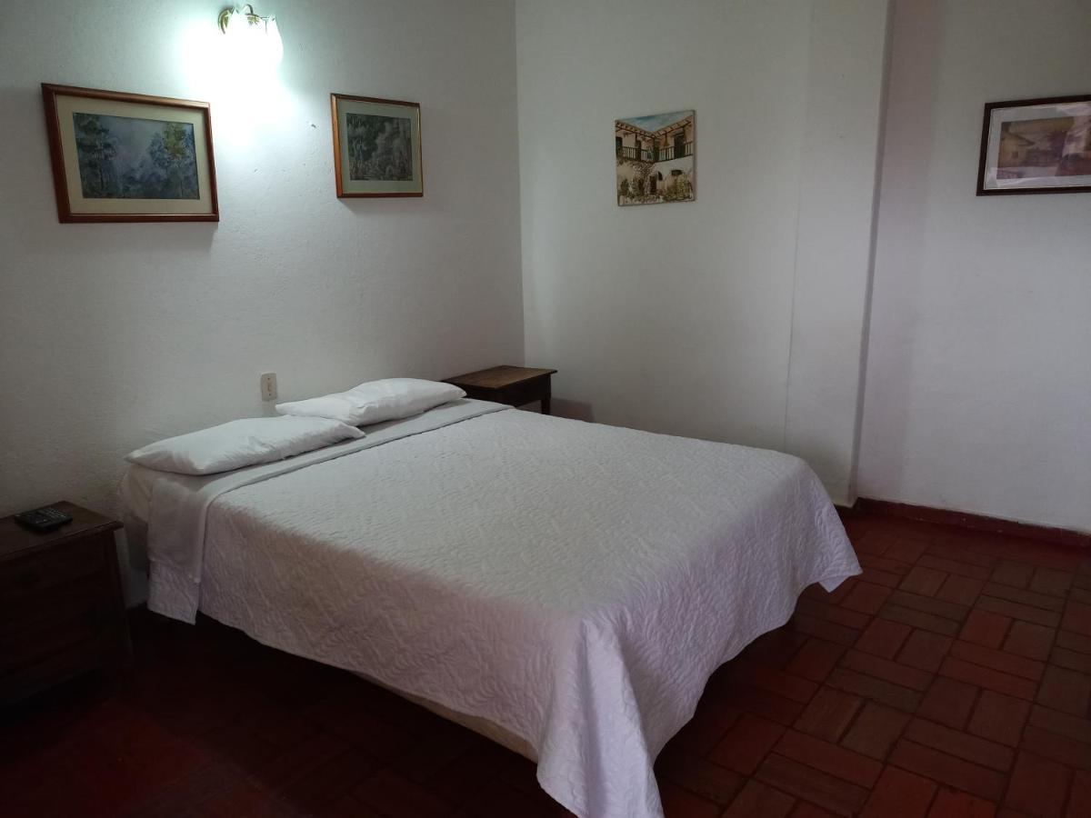 Boyacá Hospederia La Roca Plaza Principal Bed & Breakfast エクステリア 写真