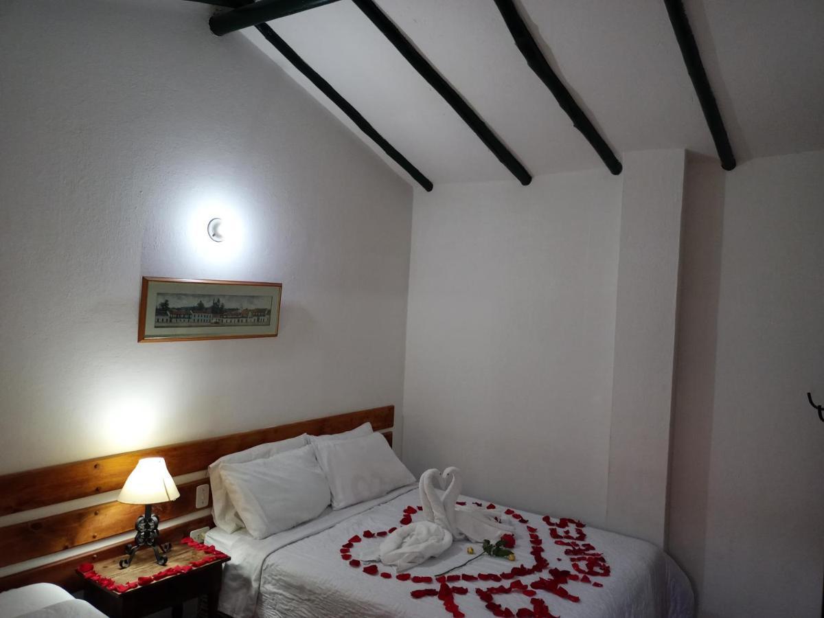 Boyacá Hospederia La Roca Plaza Principal Bed & Breakfast エクステリア 写真